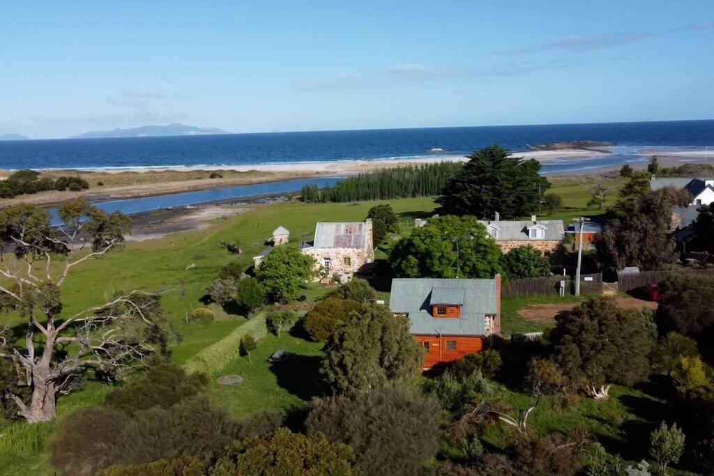 Vila *Newly Relisted* Coach House At Lisdillon Vineyard Little Swanport Exteriér fotografie
